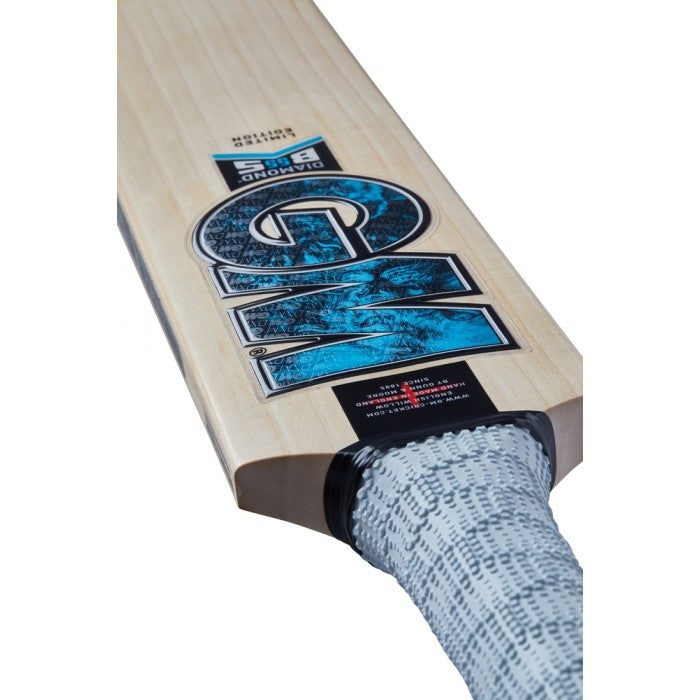 G&M CRICKET BAT DIAMOND SIGNATURE